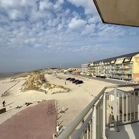 Les Sables 4 *